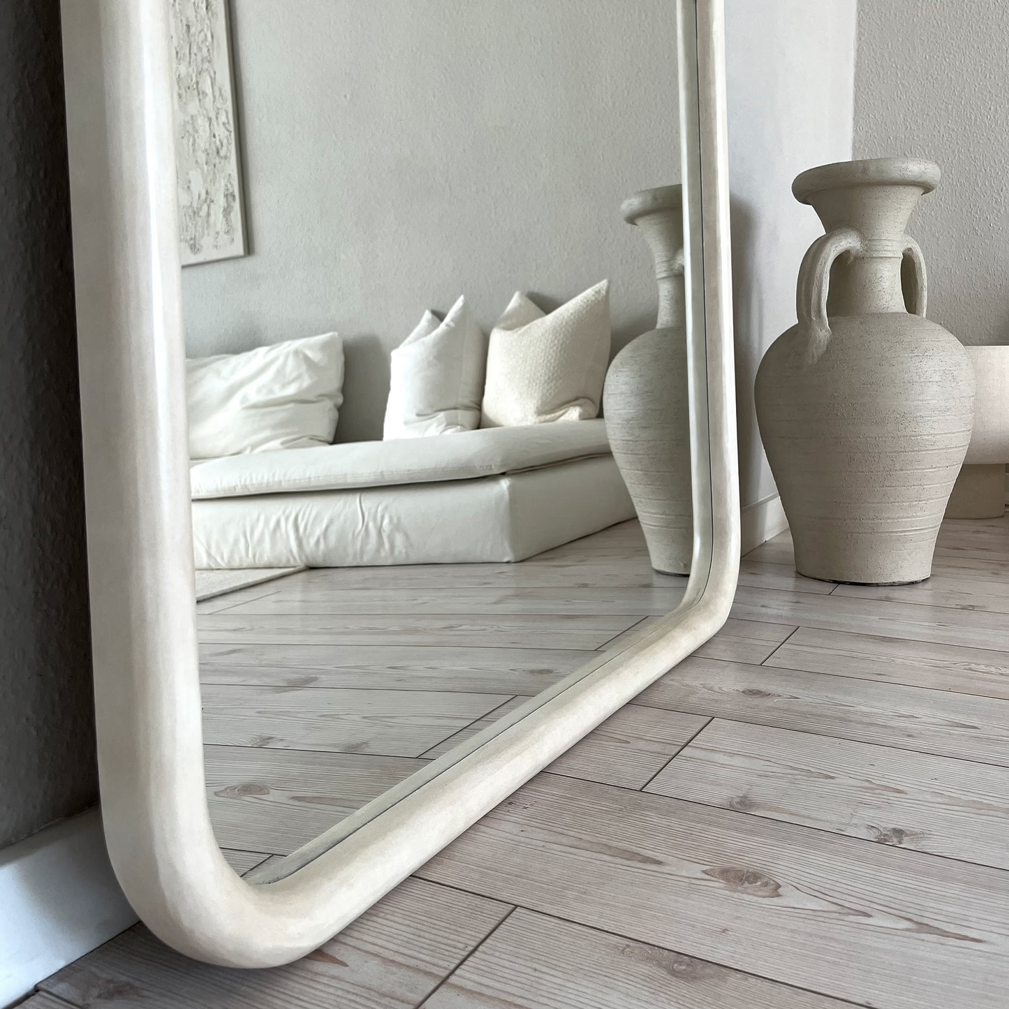 Espejo de Cuerpo Entero XXL con Elegante Marco de Concreto Curvado – 190 x 100 cm (Oferta Especial)